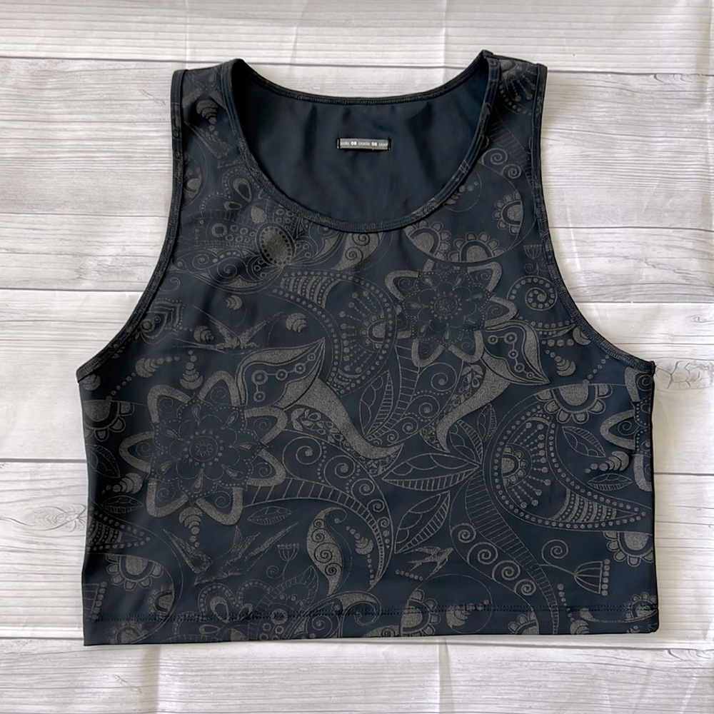 NWOT Oiselle Firecracker Crop Top size 8